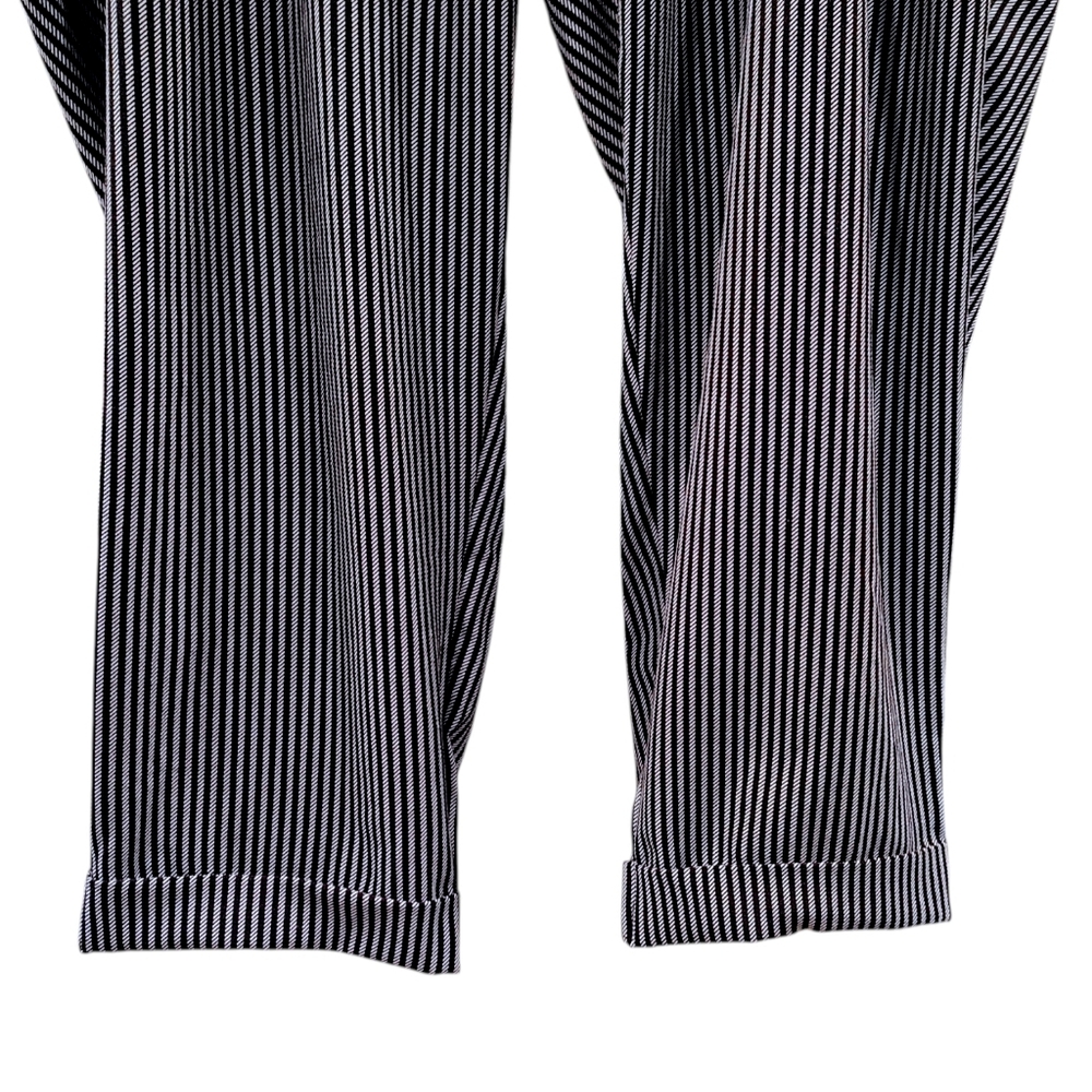 Torrid Black White Pin Striped Cuffed Trouser Pants Women's Plus Size 3X - Picture 4 of 8